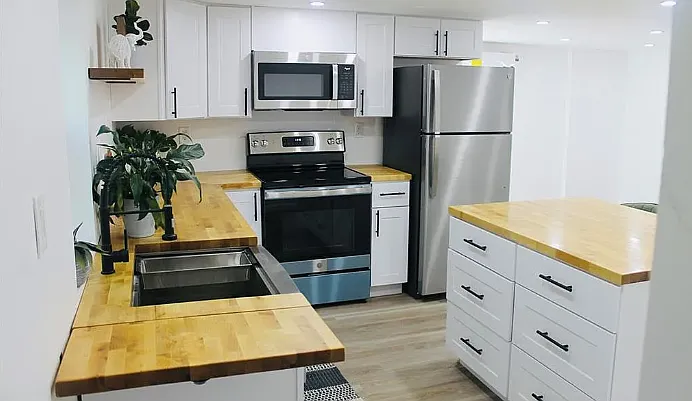 275 Milling Rd — Photo 3
