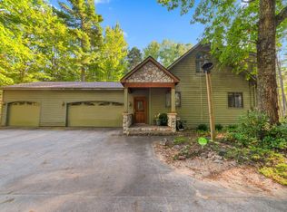 6993 Aarwood Rd NW, Rapid City, MI 49676