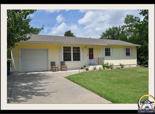 3100 SW 30th Ter, Topeka, KS 66614