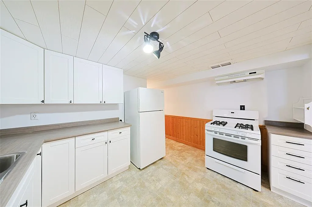1 bed, $1,400 — Photo 4