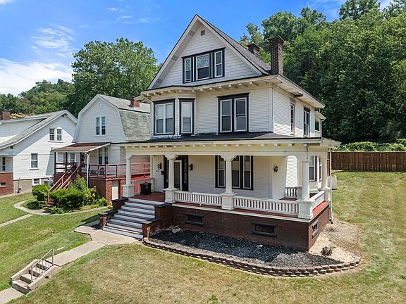 4th image of 810 Warwood Ave