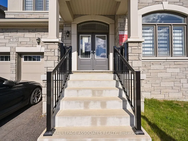 55 Raspberry Ridge Ave — Photo 3