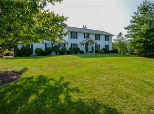 2528 Country Pointe Ln, Wentzville, MO 63385
