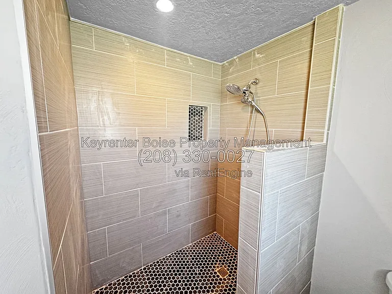 5603 W Centerbrook Dr — Photo 14