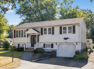 16 Angie Rd, Billerica, MA 01821