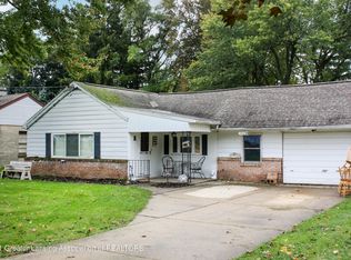 1023 Bretton Rd, Lansing, MI 48917