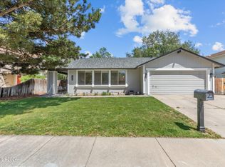1270 Express St, Sparks, NV 89434