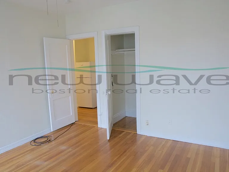 58 Queensberry St #21 — Photo 12