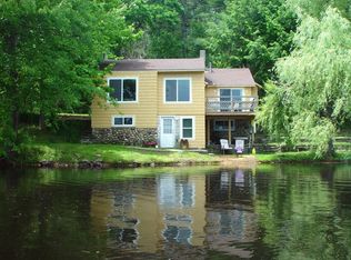 887 N Brookfield Rd, Oakham, MA 01068