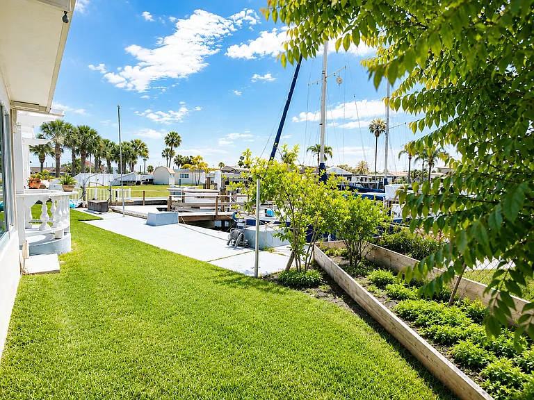 4452 Topsail Trl — Photo 41