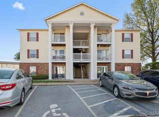 3114 Edwards Pl APT 202, Maryland Heights, MO 63043