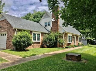 247 N Kingston St, Pinnacle, NC 27043