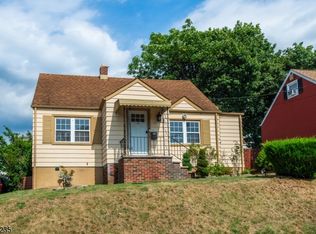 22 Northview Ter, Garfield, NJ 07026