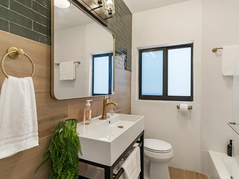 Brand new power shower.