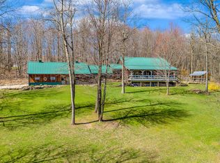 8598 Eberhart Rd NE, Dover, OH 44622