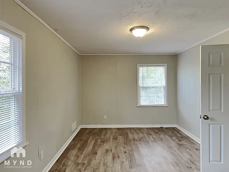 940 Nelson Dr — Photo 10