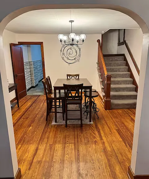 219 W Caracas Ave — Photo 10
