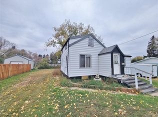 110 5th Ave SW, Rugby, ND 58368