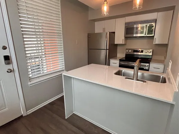 2814 Nueces St APT 106, Austin, TX 78705