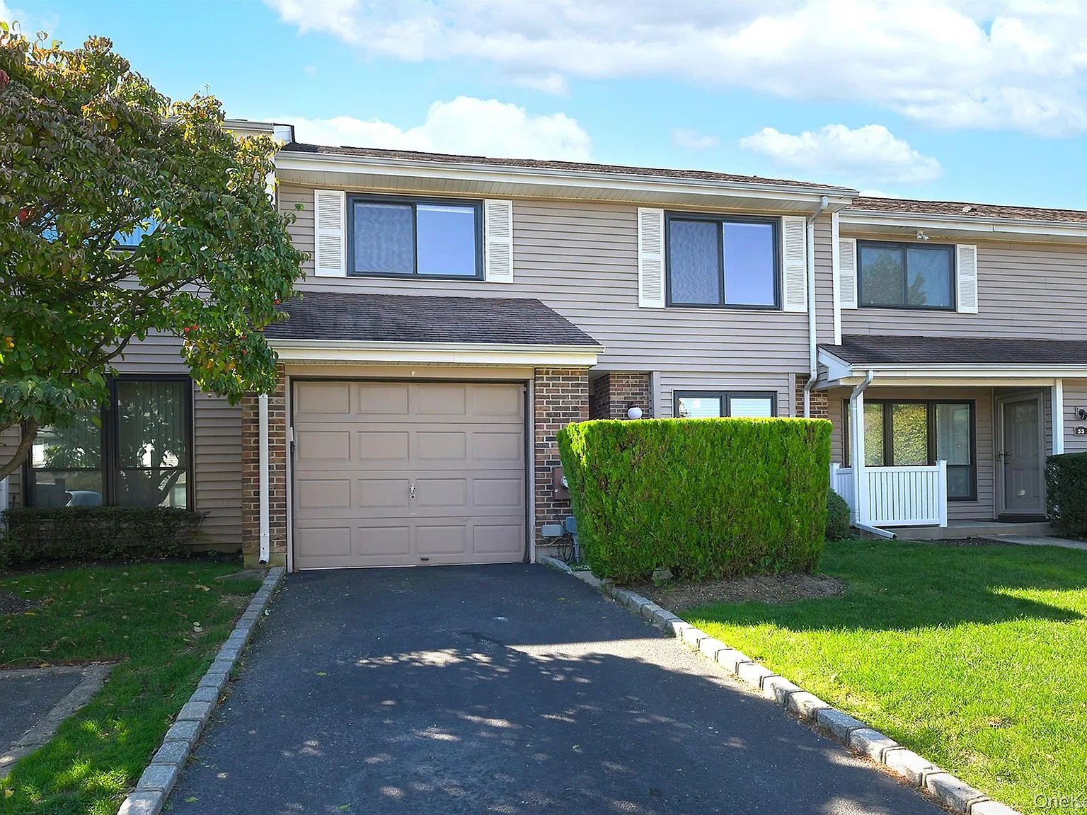 2 bed, 2.5 bath, $4,250 — Photo 3
