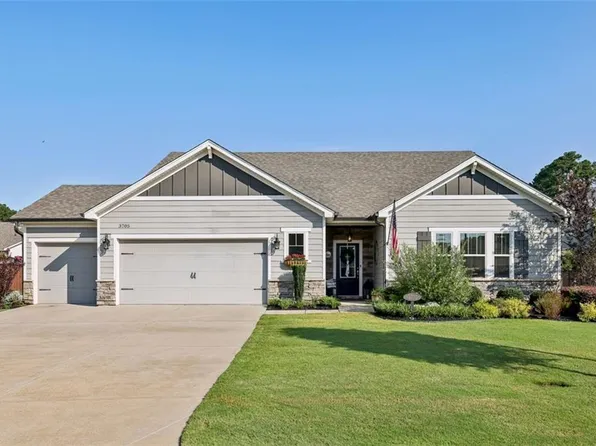 3705 Bridges Ct, Cumming, GA 30040