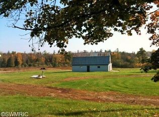11082 Remick Rd, Blanchard, MI 49310