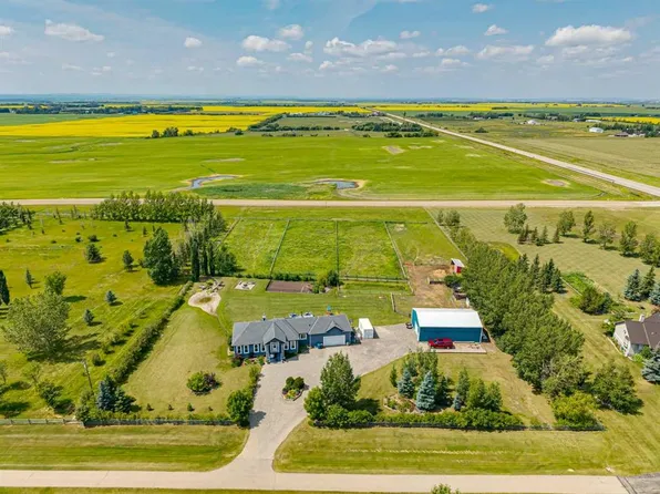 23 E Winters Pl, Rocky View County, AB T1X 0J1