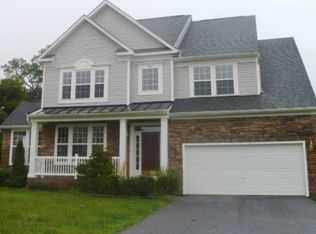 535 Hughs Rd, Charles Town, WV 25414