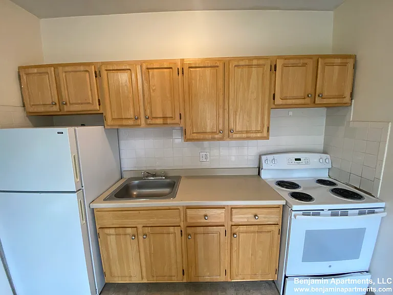 1137 Commonwealth Ave #6 — Photo 6