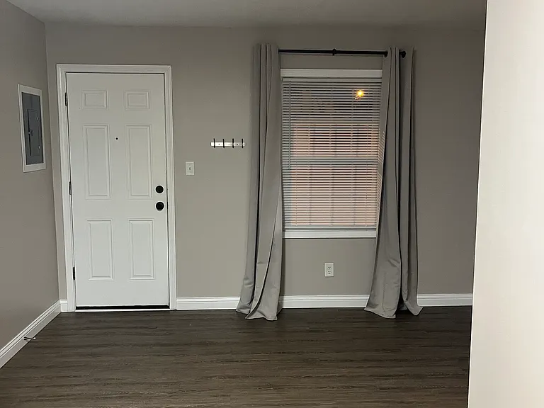 6011 New Harmony Rd #6 — Photo 7