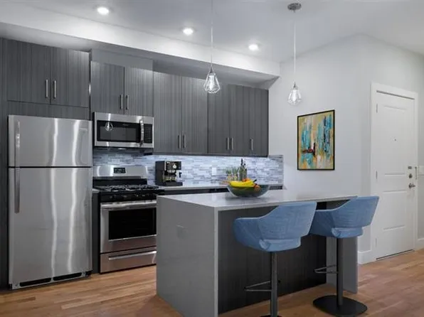 375 5th Street image 4 of 13