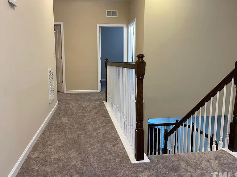 214 Kylemore Cir — Photo 14