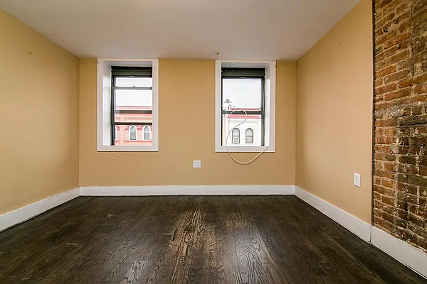 Rented by Nooklyn NYC LLC | media 42