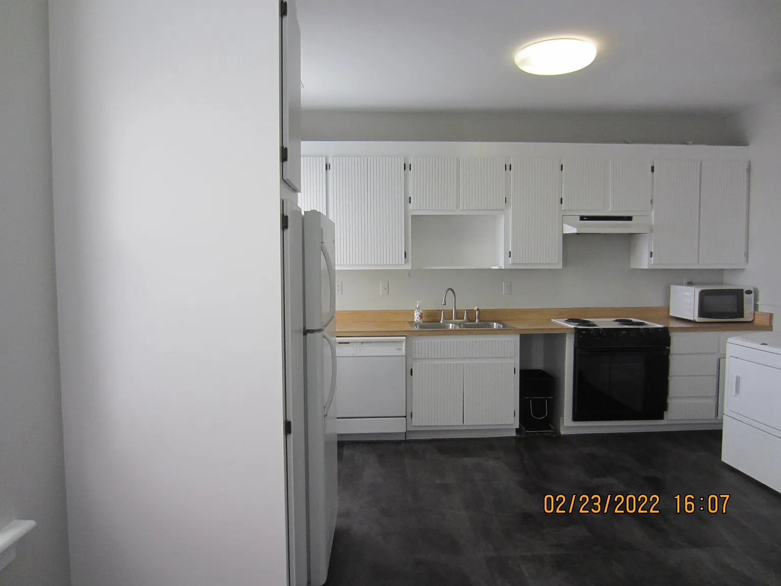 2 bed, 1400 sqft, $1,995 — Photo 4