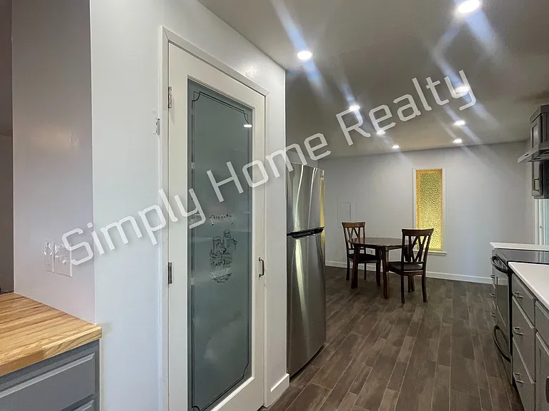 7808 Pamela Ct SE — Photo 9