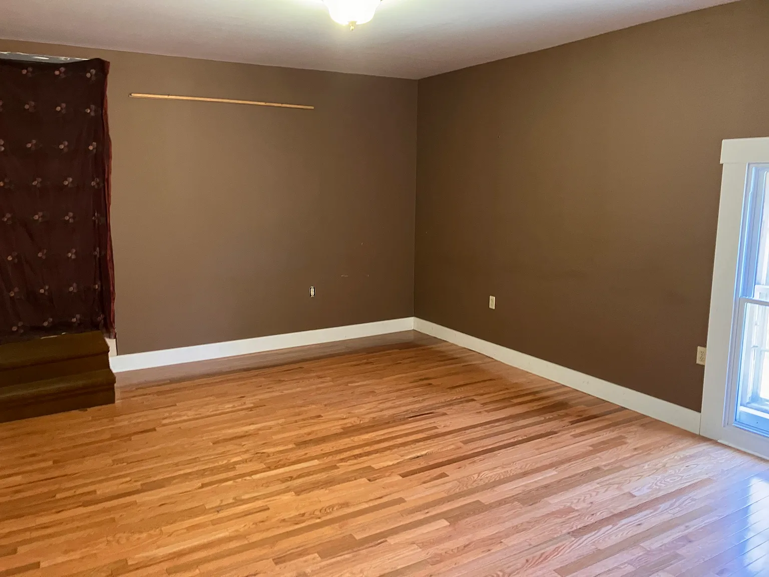 2 bed, 1000 sqft, $1,600 — Photo 2