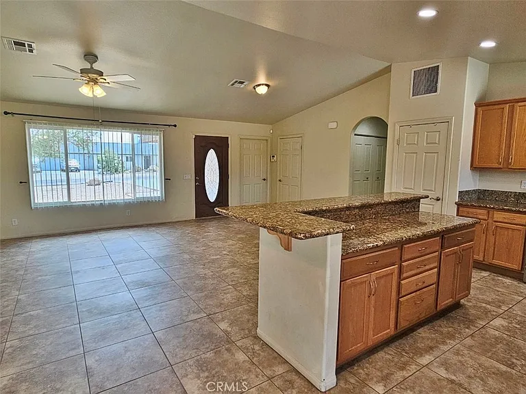 7064 Eucalyptus Ave — Photo 40