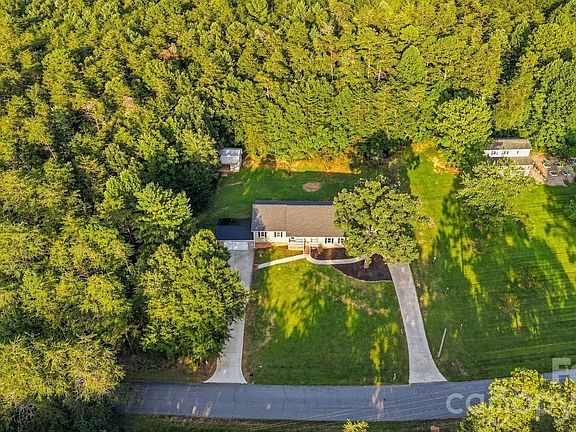 2nd image of 136 Cook Ln
