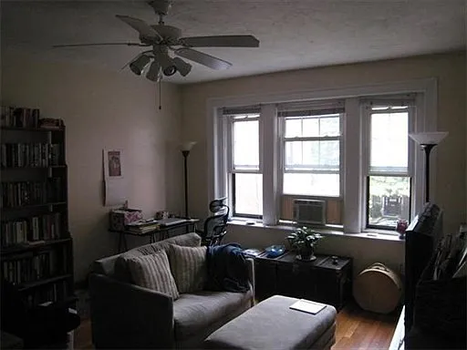 588 Washington St #1 — Photo 7