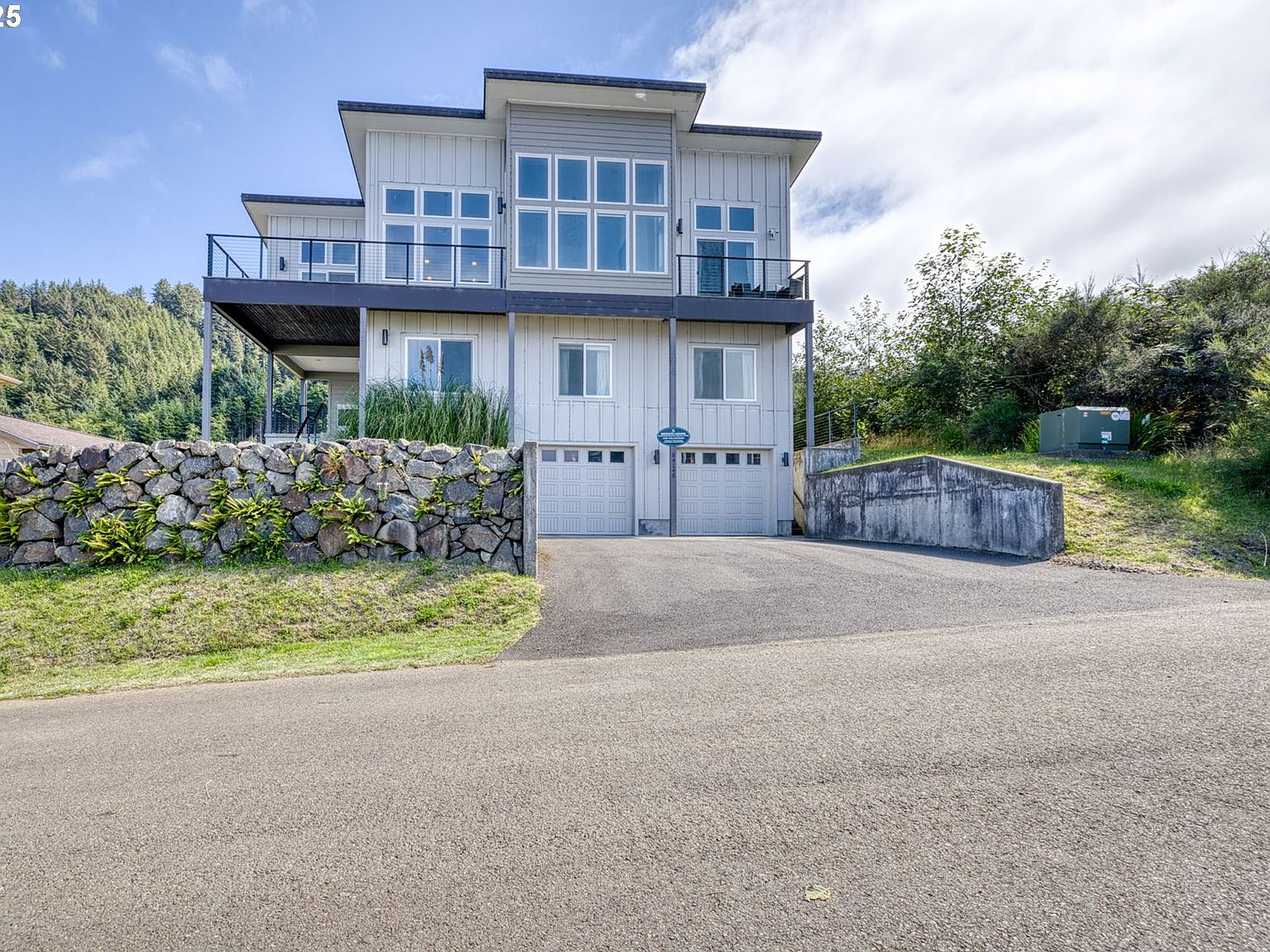 54145 S Beach Rd, Neskowin, OR 97149 | Zillow