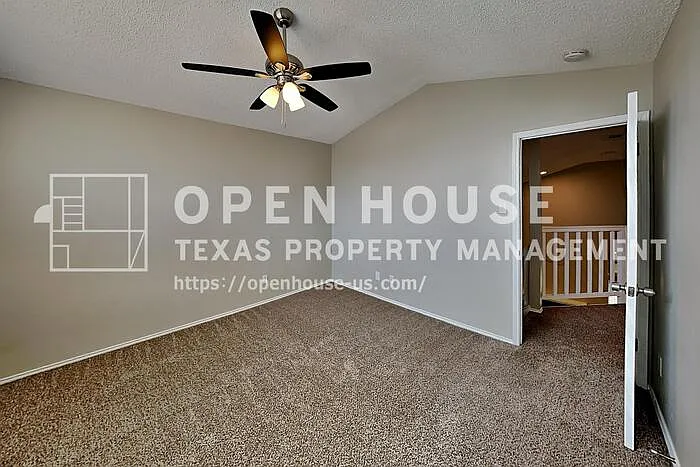 1616 Barclay Dr — Photo 11