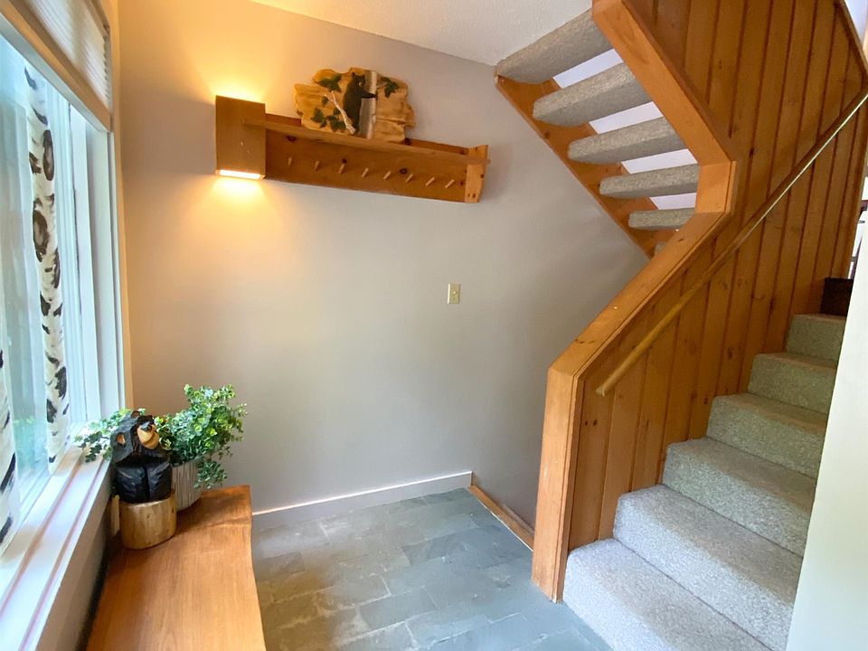 652 Clearbrook Road, Lincoln, NH 03251 Zillow