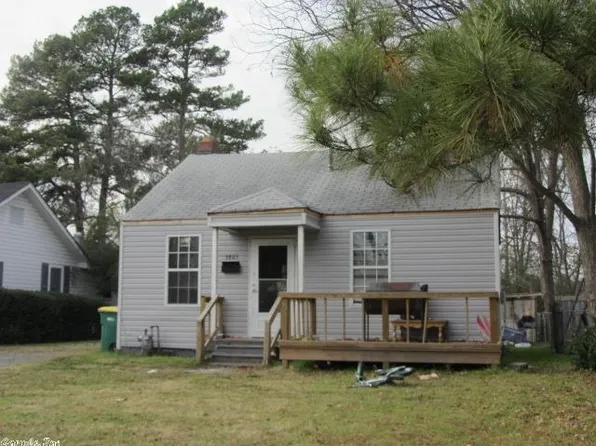 3805 Freeman Cir, North Little Rock, AR 72118