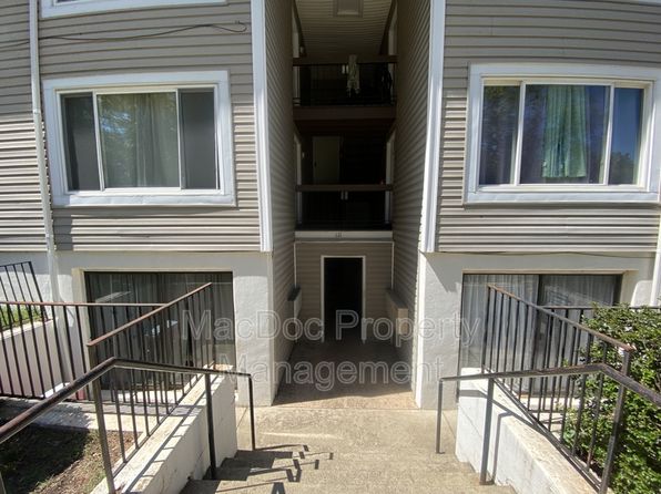 111 Berry St APT 8, Orange, VA 22960