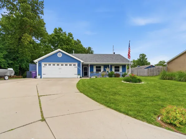 2404 Raspberry Cir, Manhattan, KS 66502