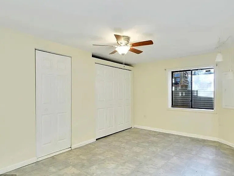 8 Strath Haven Ct — Photo 6