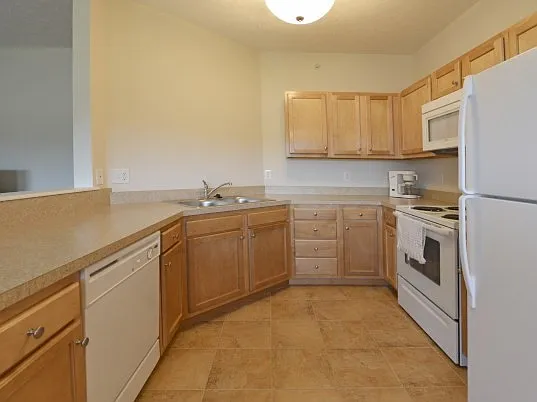 Aquamarine Apartments — Photo 133