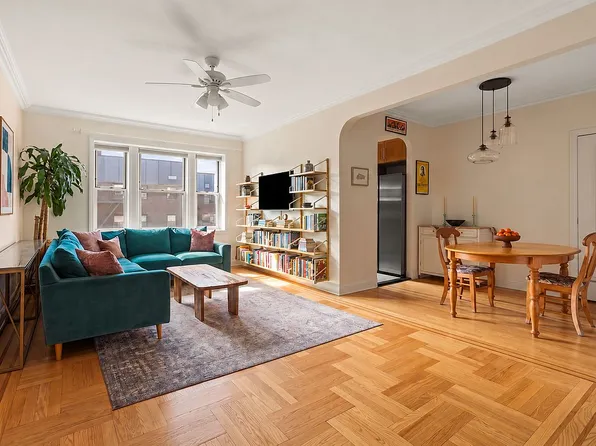 79-01 35th Ave APT 5C, Jackson Heights, NY 11372
