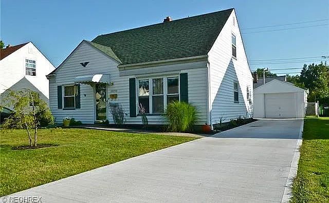 1st image of 26350 Farringdon Ave