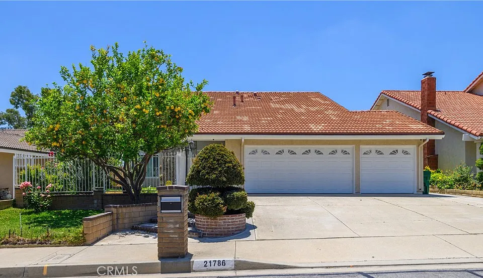 21786 Santaquin Dr